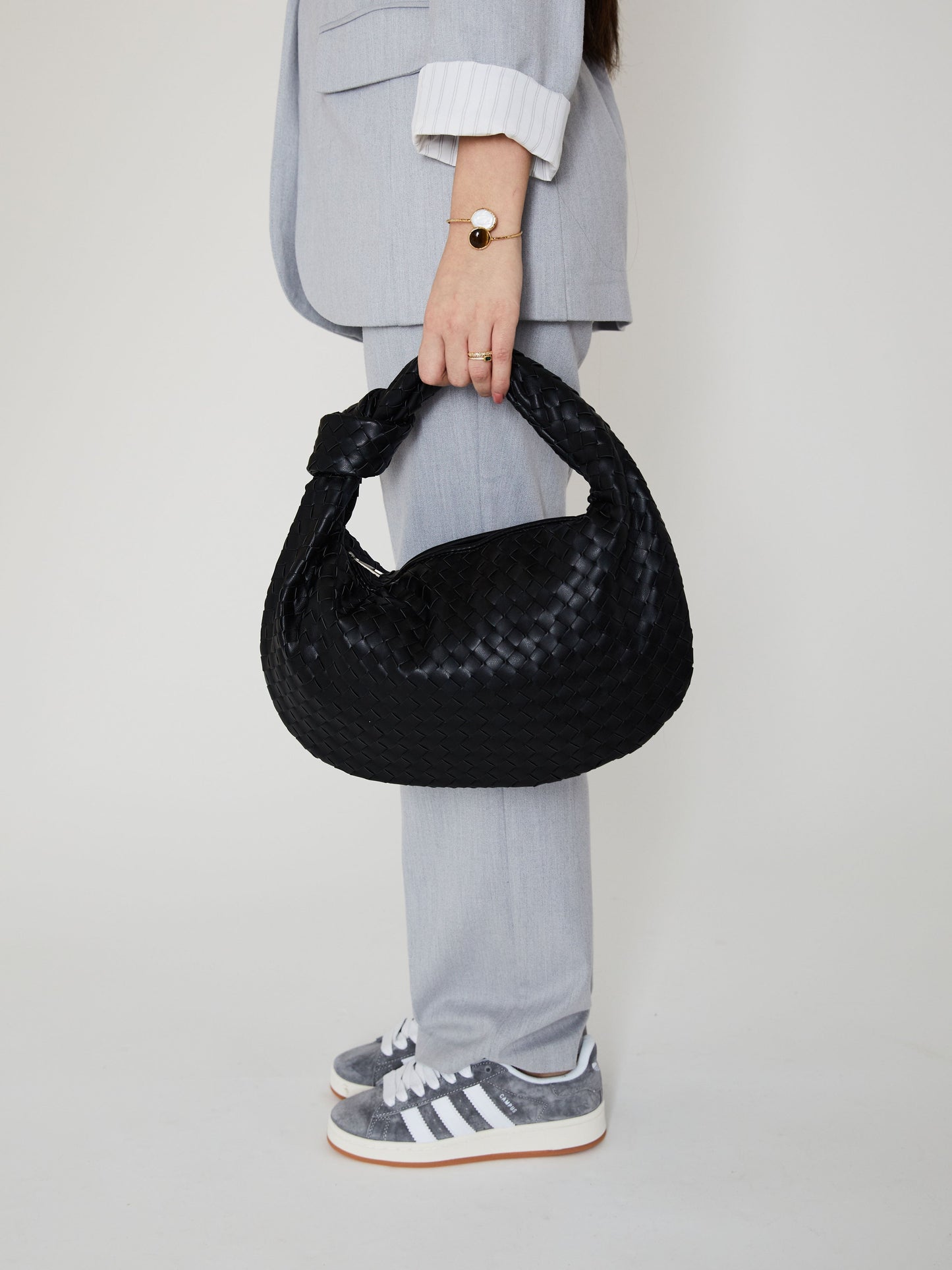 Medium Everyday Leather Bag - Black